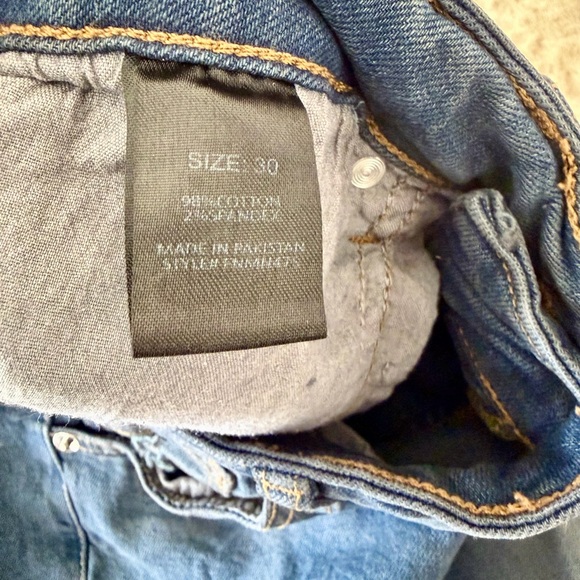 Distressed Blue Jeans - Picture 3 of 3